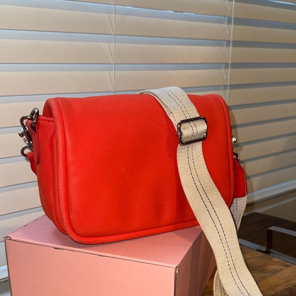 Universal Threads Coral Red Women's Crossbody Bag with Adjustable Strap